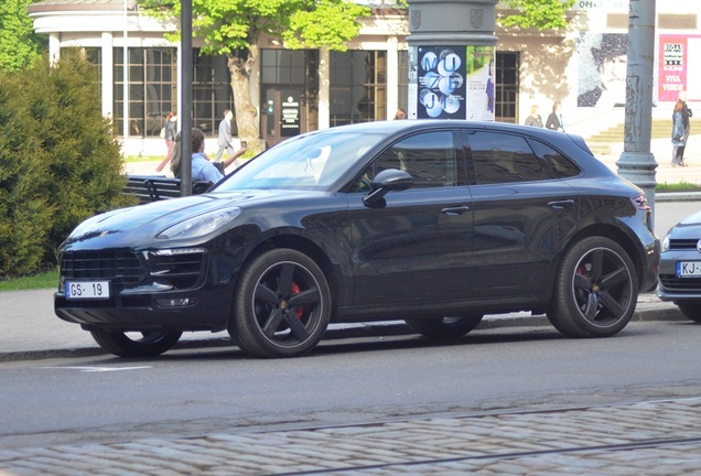 Porsche 95B Macan Turbo