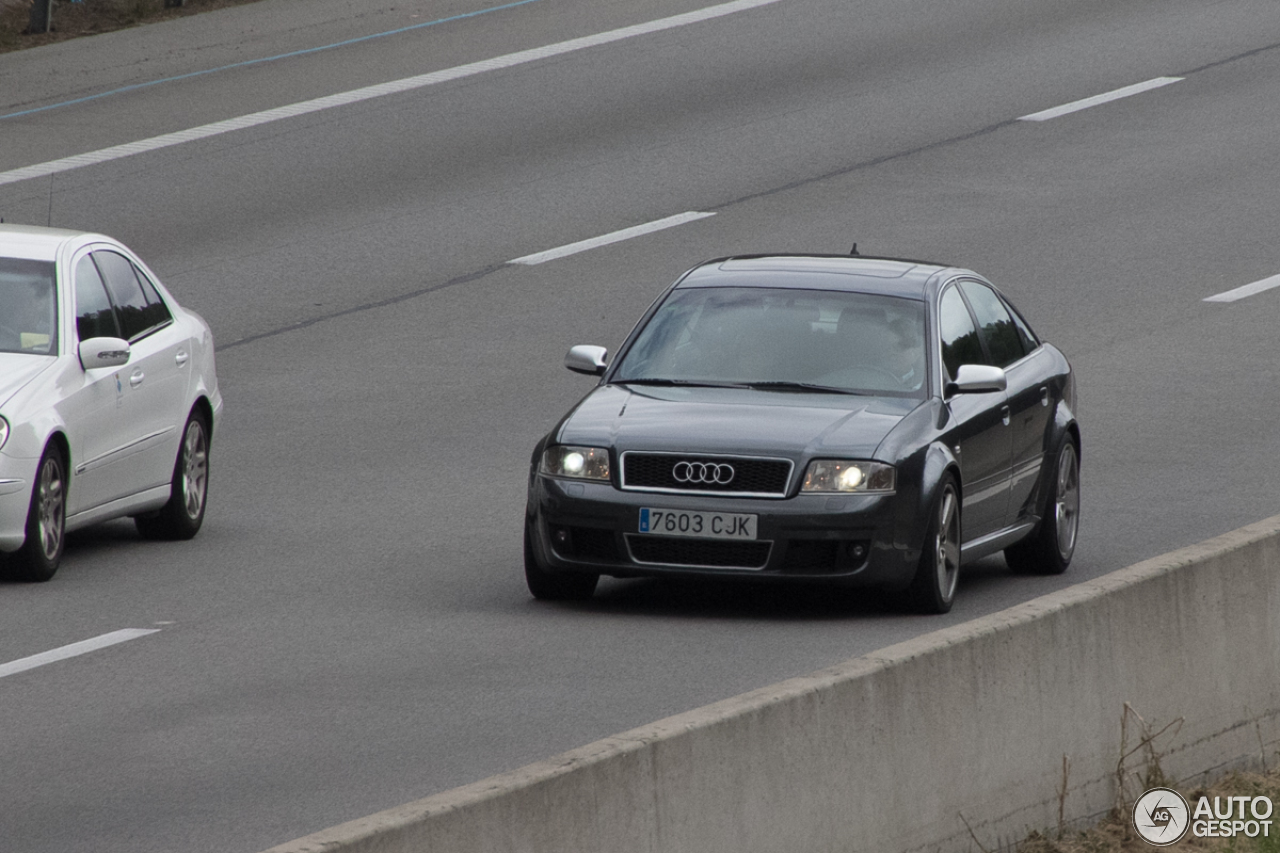 Audi RS6 Sedan C5