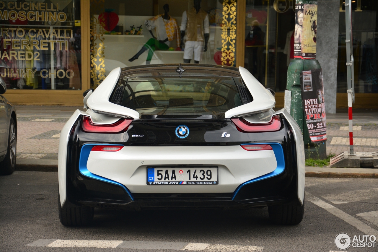 BMW i8