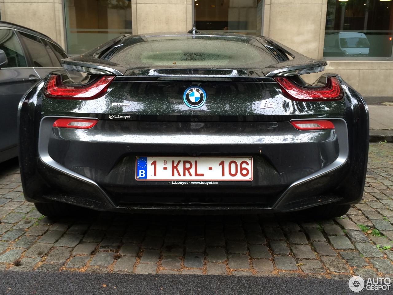 BMW i8