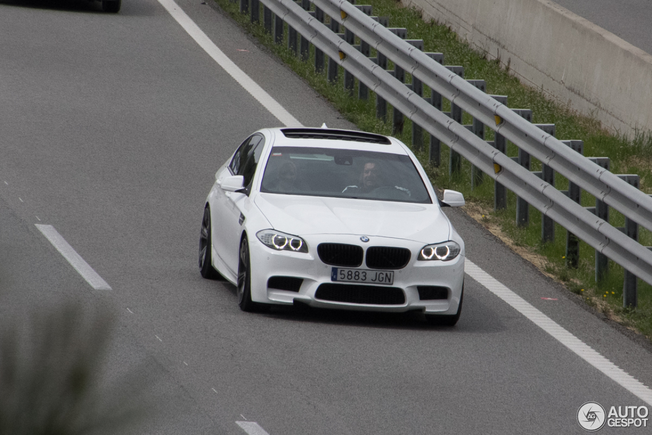 BMW M5 F10 2011