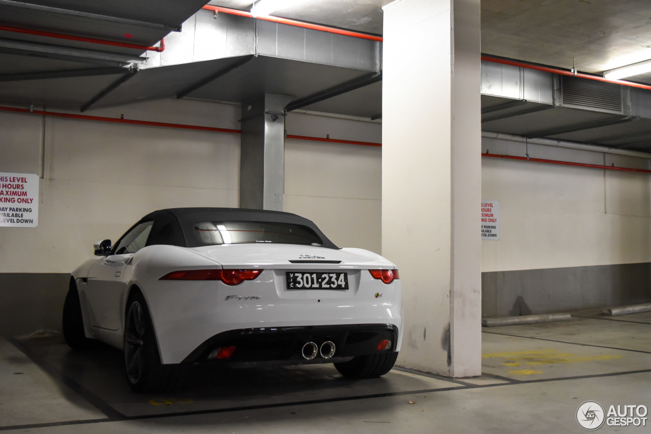 Jaguar F-TYPE S Convertible