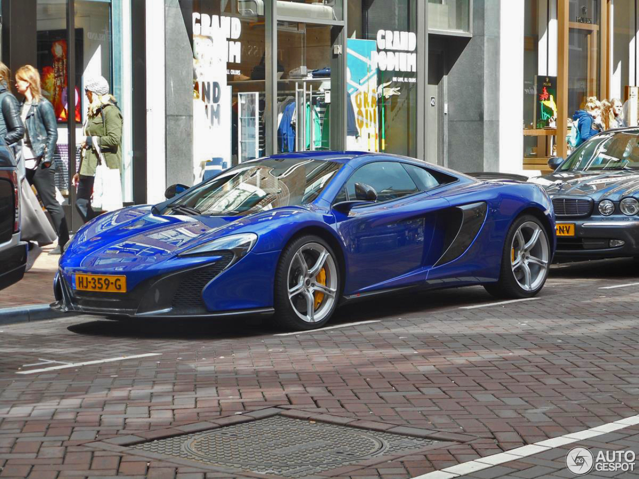 McLaren 650S