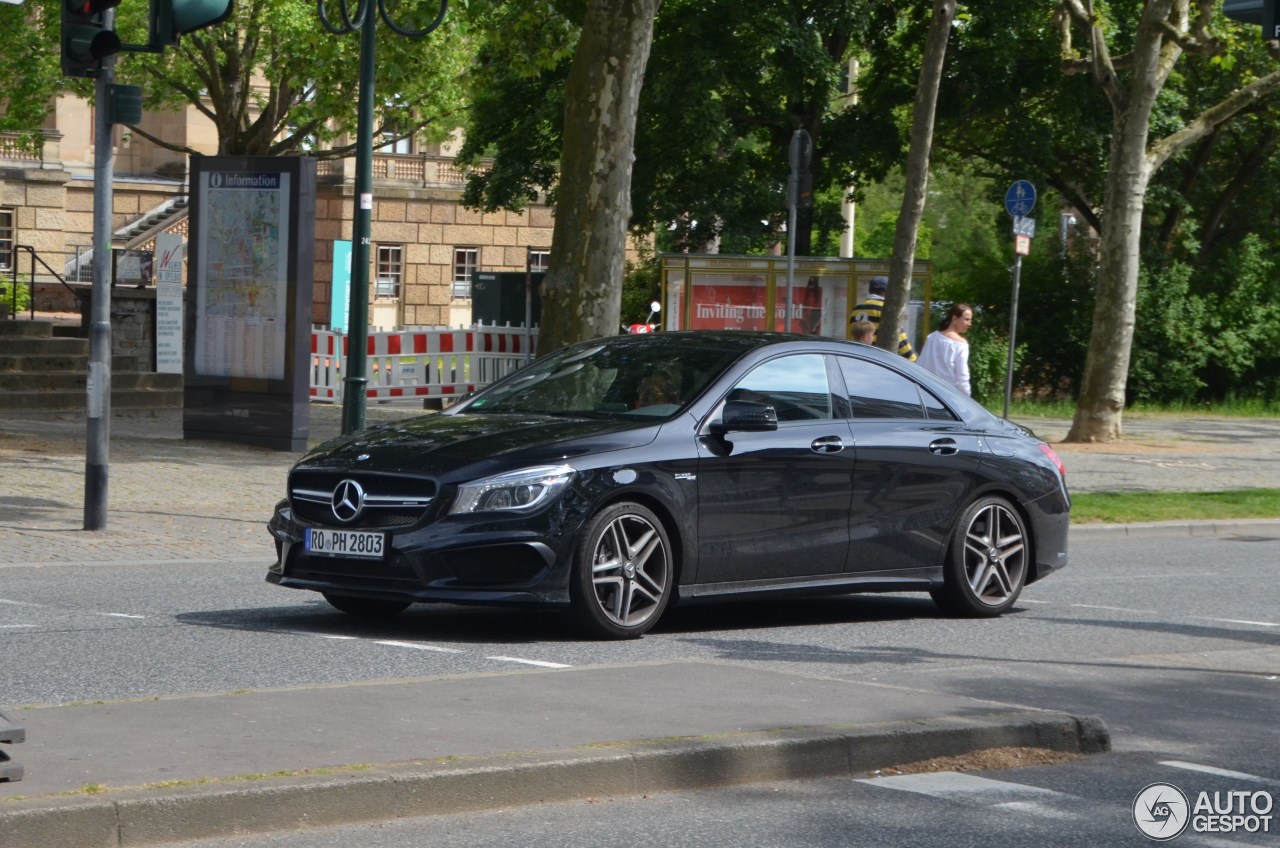 Mercedes-Benz CLA 45 AMG C117