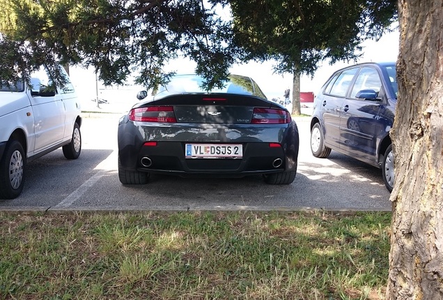 Aston Martin V8 Vantage