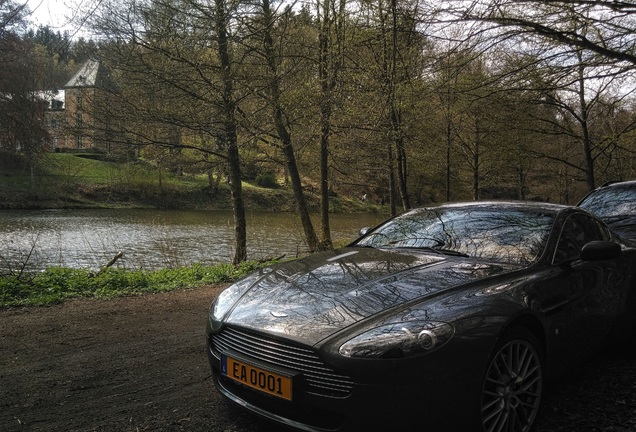 Aston Martin V8 Vantage