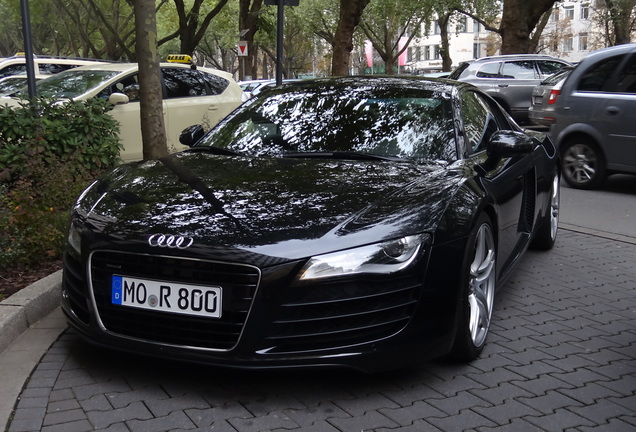 Audi R8