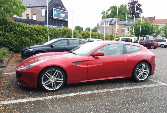 Ferrari FF