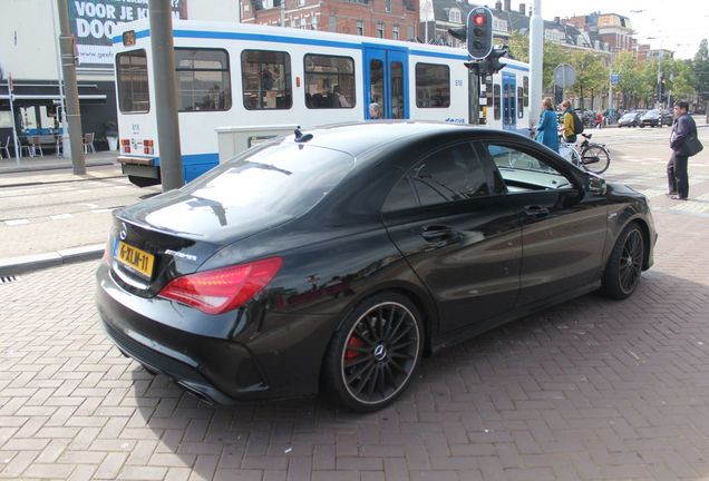 Mercedes-Benz CLA 45 AMG C117