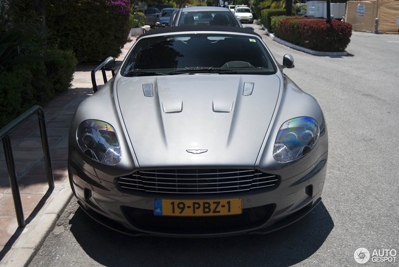 Aston Martin DBS Volante