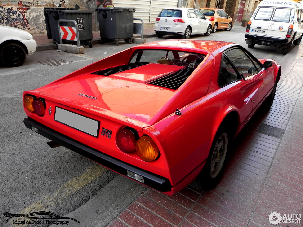 Ferrari 308 GTB Vetroresina