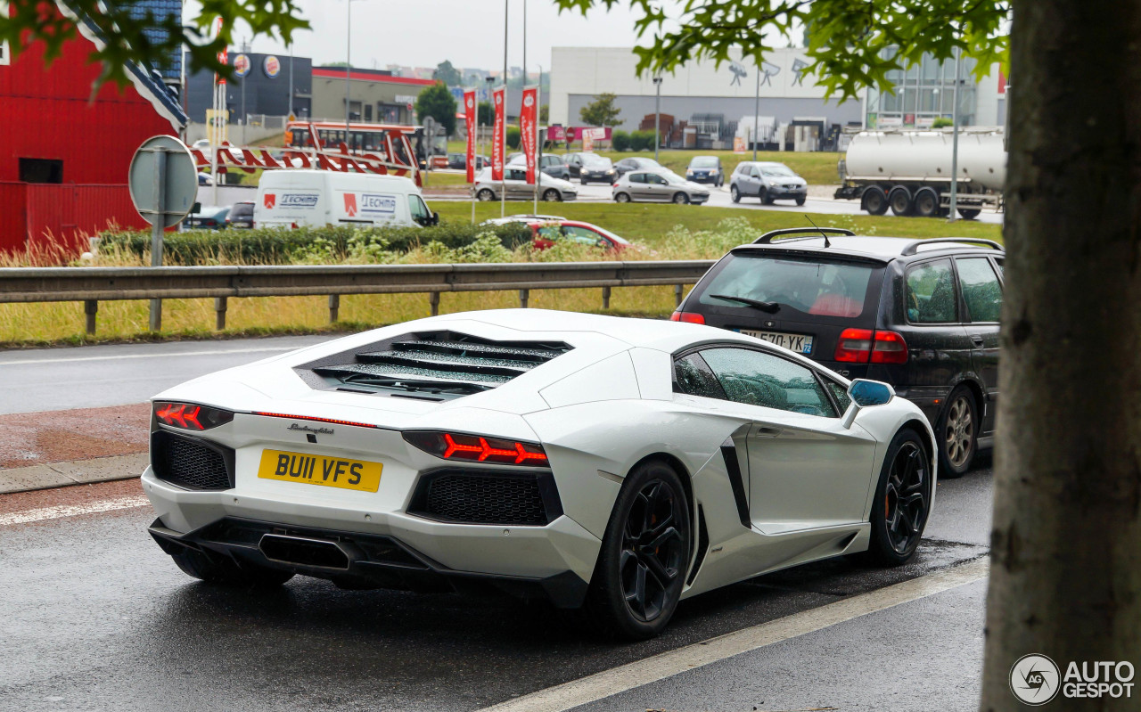 Lamborghini Aventador LP700-4