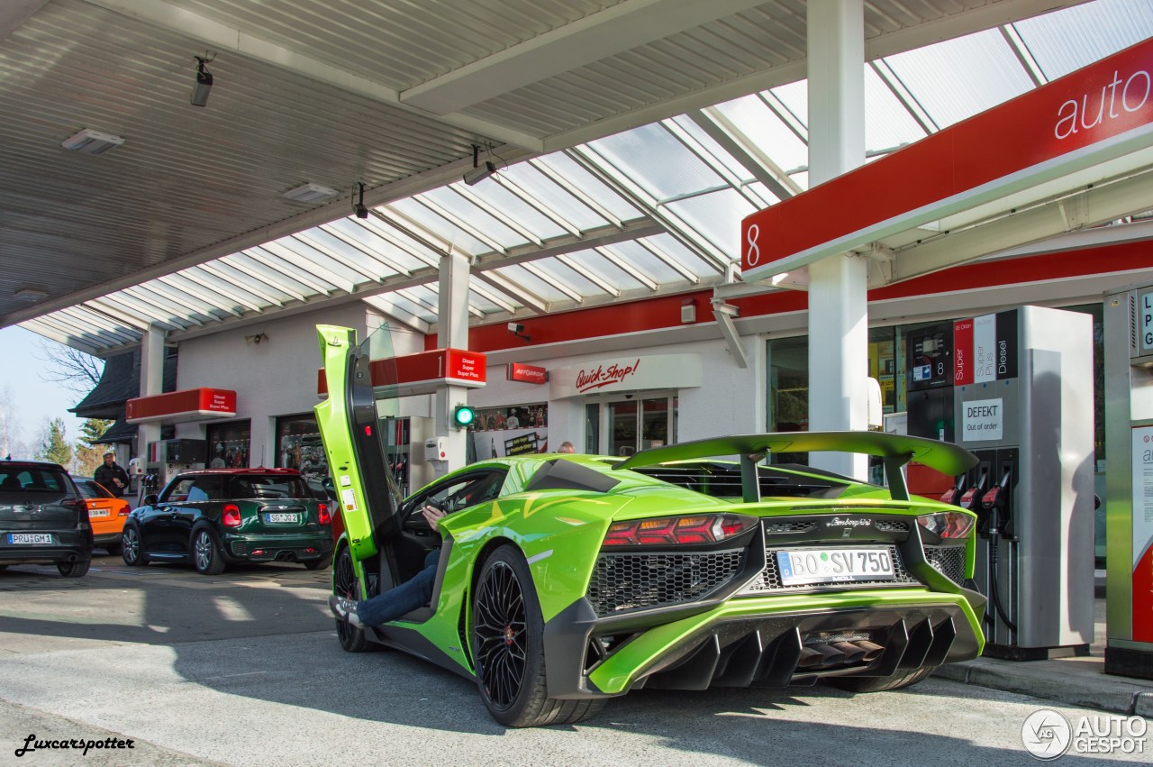 Lamborghini Aventador LP750-4 SuperVeloce