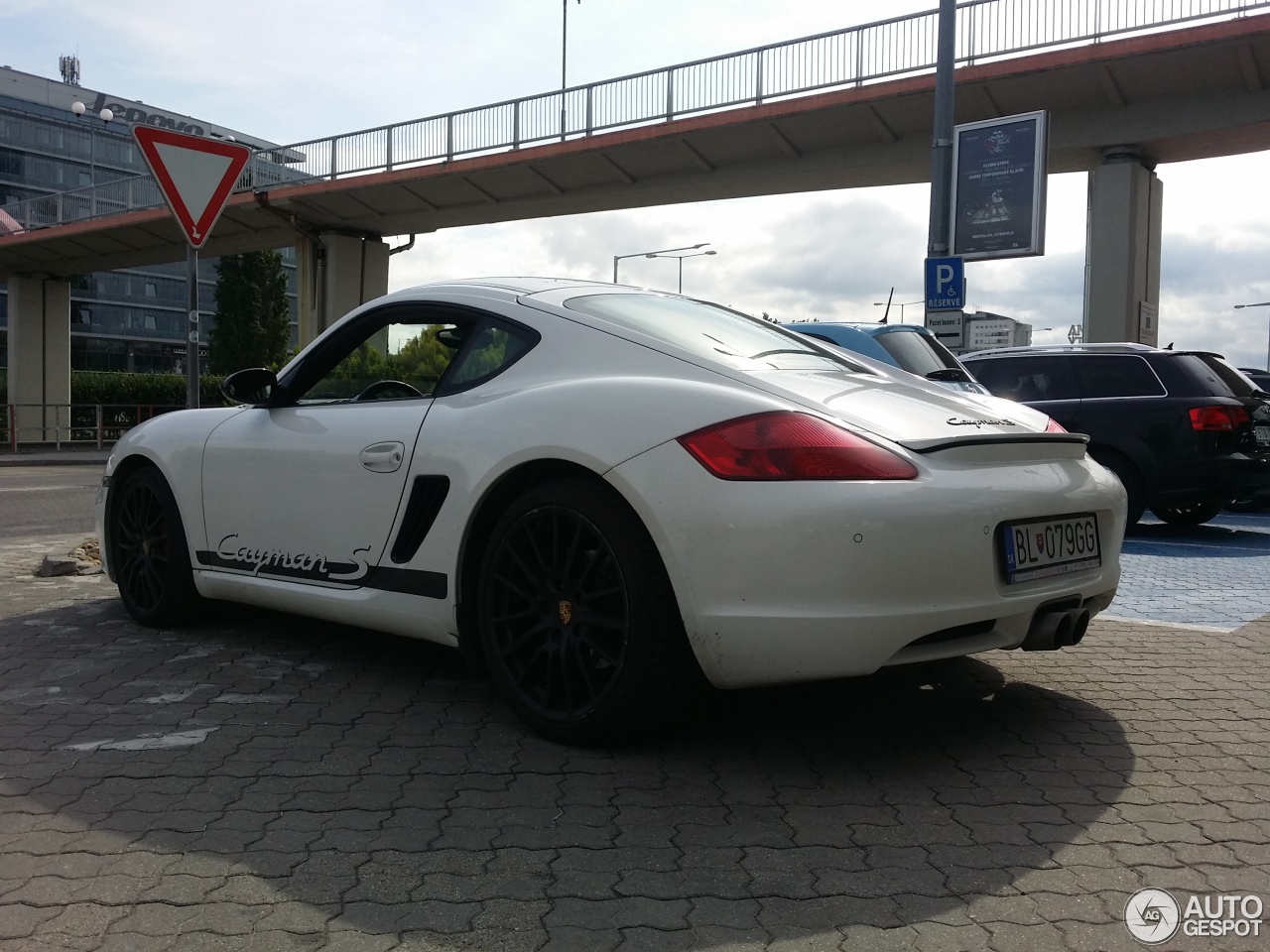 Porsche Cayman S Sport