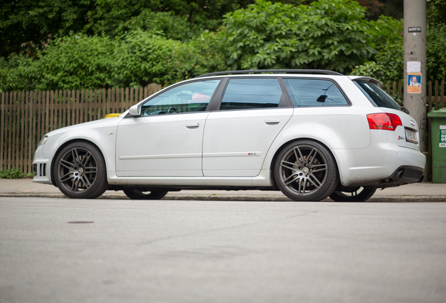 Audi RS4 Avant B7