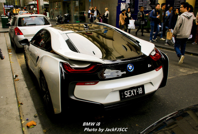 BMW i8