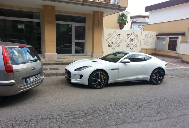 Jaguar F-TYPE R Coupé