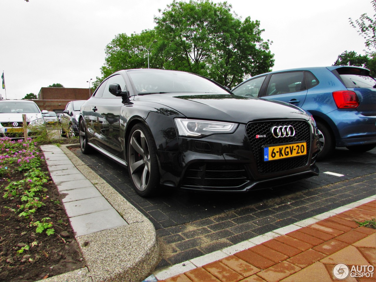 Audi RS5 B8 2012