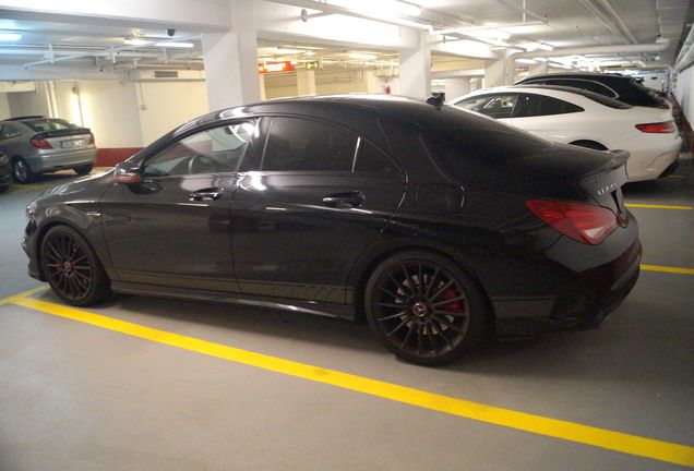 Mercedes-Benz CLA 45 AMG Edition 1 C117