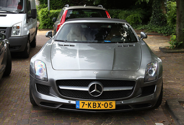 Mercedes-Benz SLS AMG Roadster