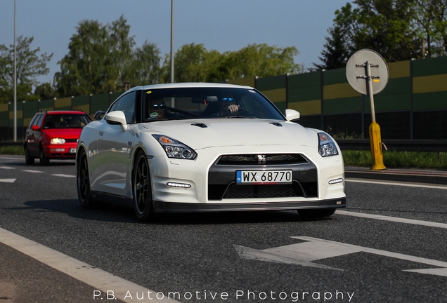 Nissan GT-R 2013