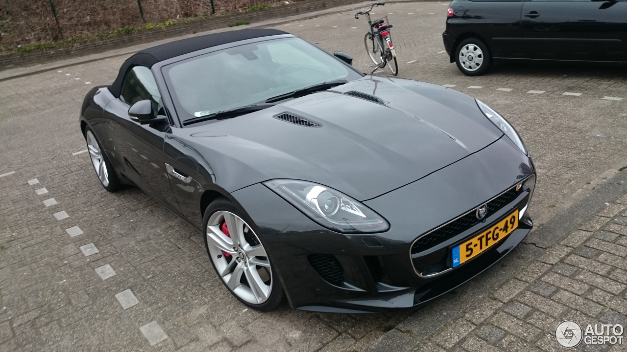 Jaguar F-TYPE S Convertible