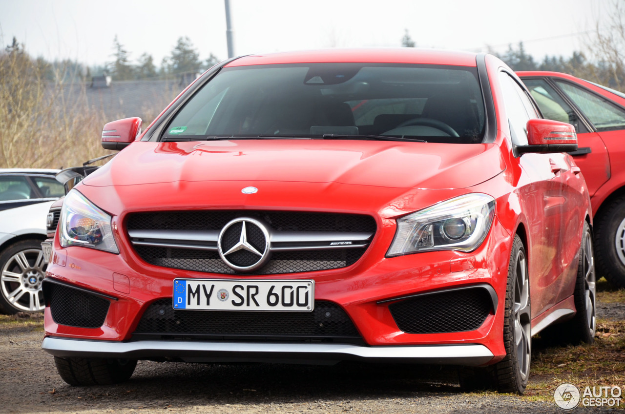 Mercedes-AMG CLA 45 Shooting Brake X117