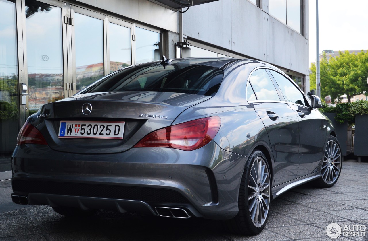 Mercedes-Benz CLA 45 AMG C117