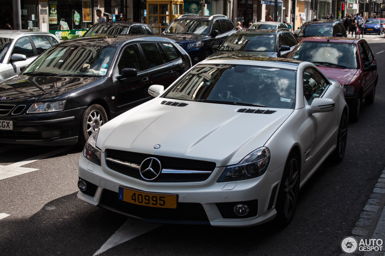 Mercedes-Benz SL 63 AMG Edition IWC