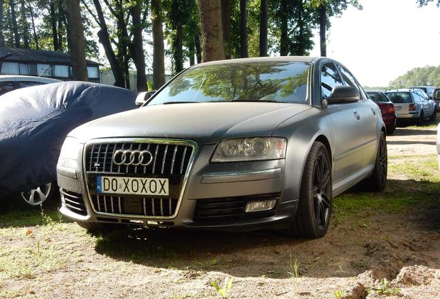 Audi S8 D3