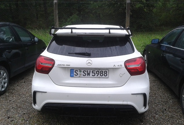 Mercedes-AMG A 45 W176 2015