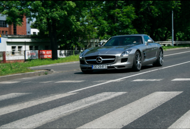 Mercedes-Benz SLS AMG