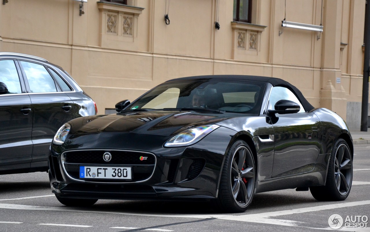 Jaguar F-TYPE S Convertible