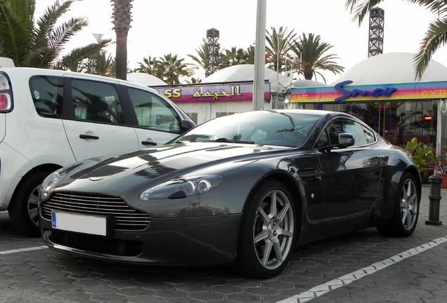 Aston Martin V8 Vantage