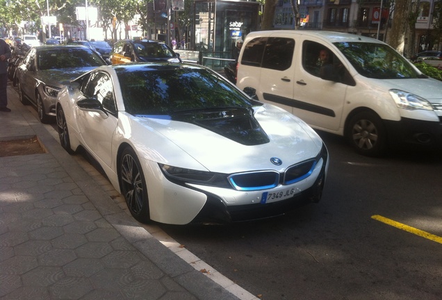 BMW i8