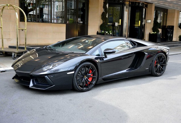 Lamborghini Aventador LP700-4 Roadster