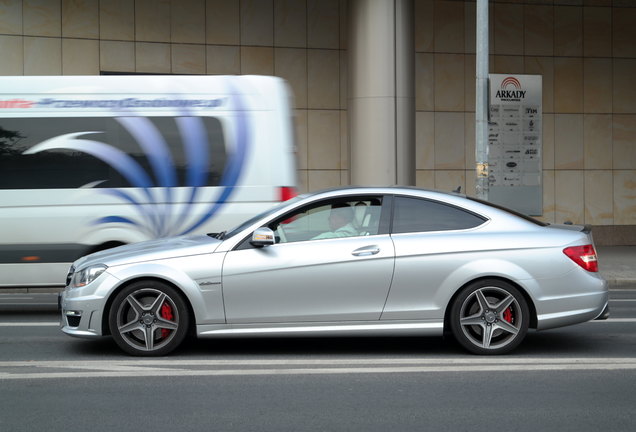 Mercedes-Benz C 63 AMG Coupé