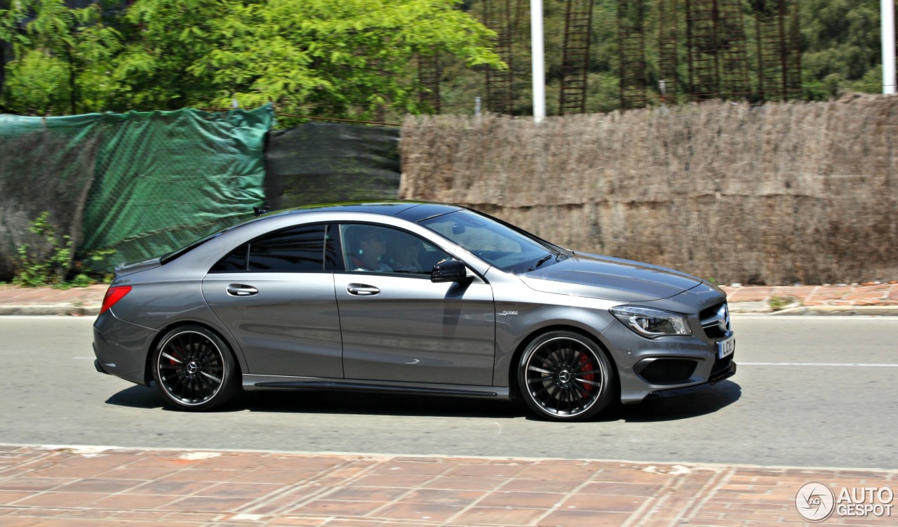 Mercedes-Benz CLA 45 AMG C117