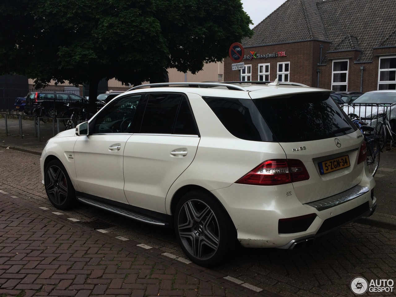 Mercedes-Benz ML 63 AMG W166