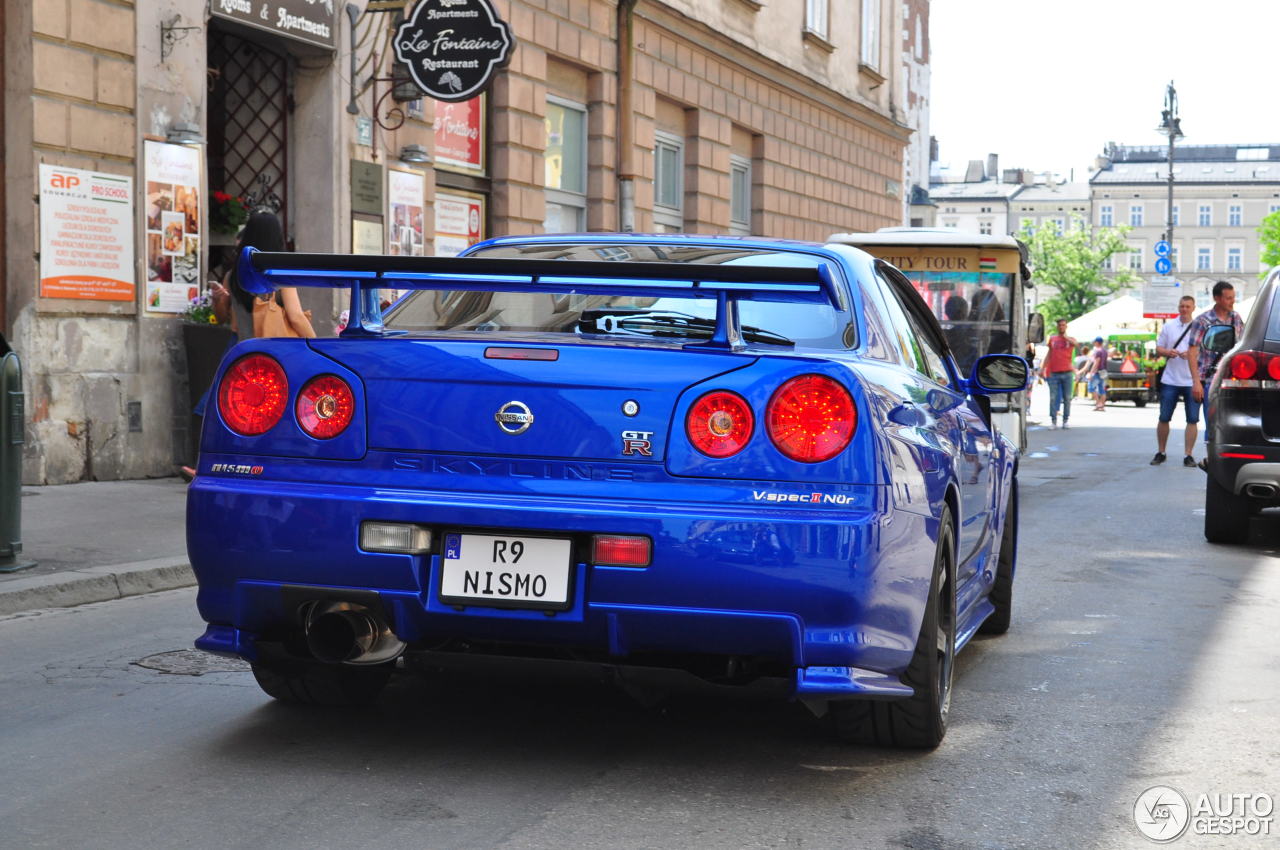 Nissan Skyline R34 GT-R V-Spec II Nür - 28 May 2016 - Autogespot