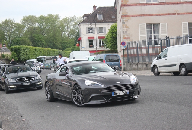 Aston Martin Vanquish 2013