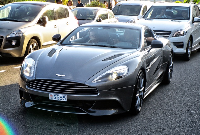 Aston Martin Vanquish 2013