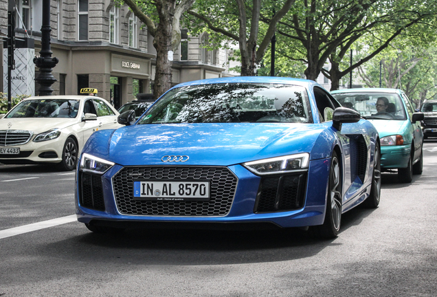 Audi R8 V10 Plus 2015