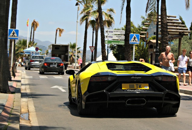 Lamborghini Aventador LP700-4