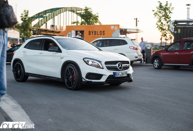 Mercedes-AMG GLA 45 X156