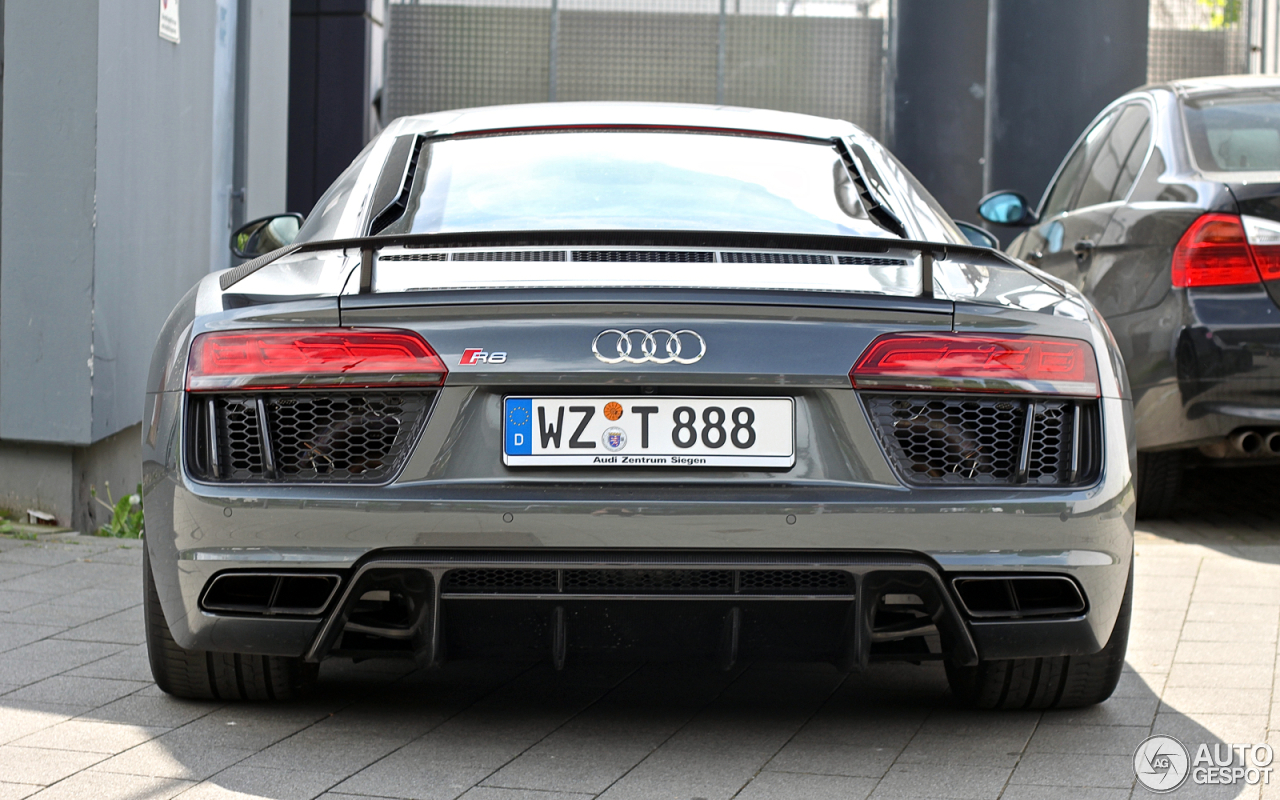 Audi R8 V10 Plus 2015