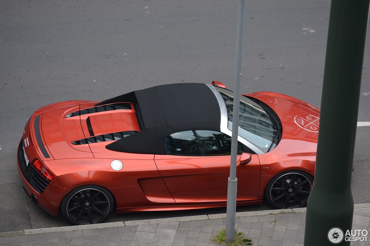 Audi R8 V10 Spyder 2013