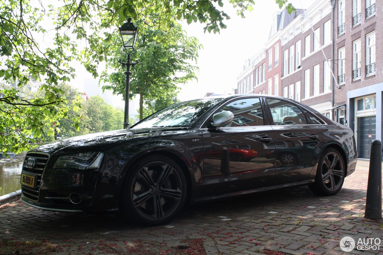 Audi S8 D4