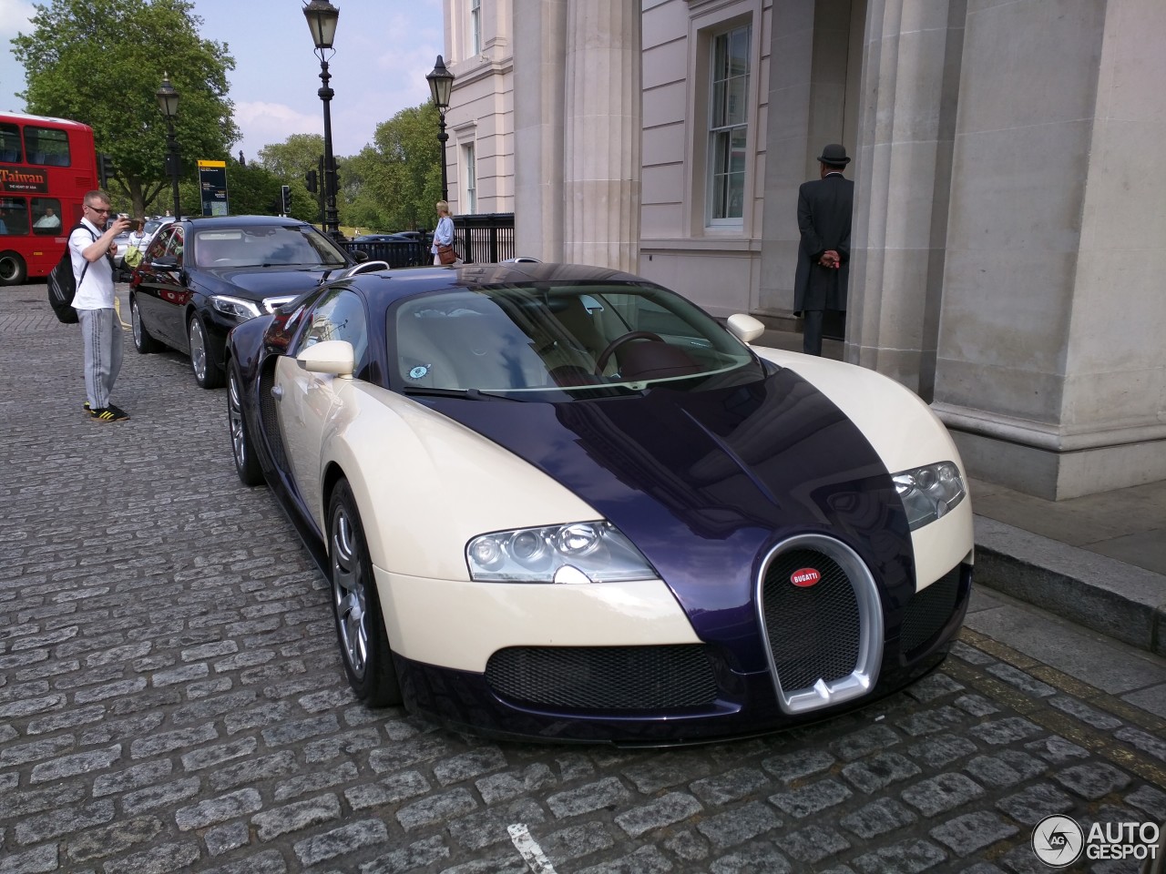 Bugatti Veyron 16.4