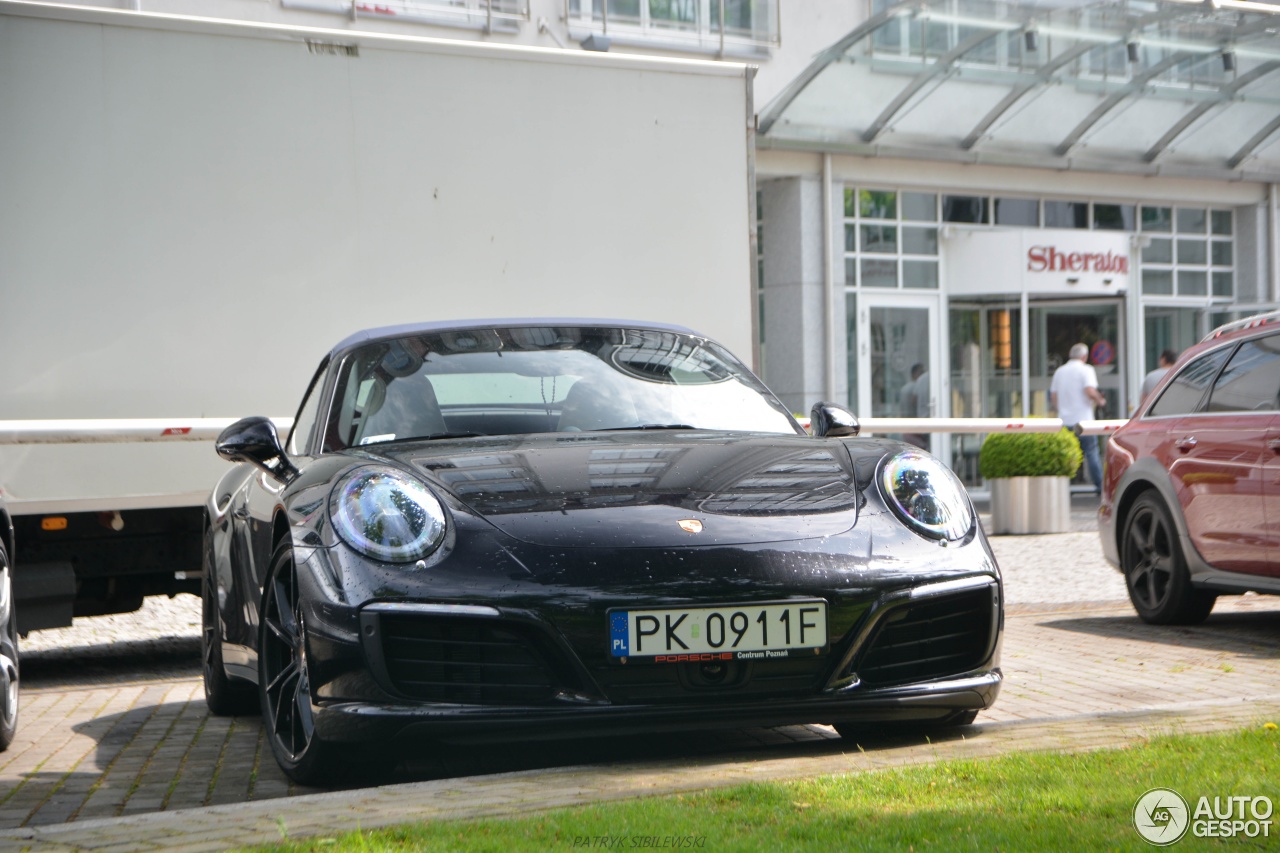 Porsche 991 Carrera 4S Cabriolet MkII